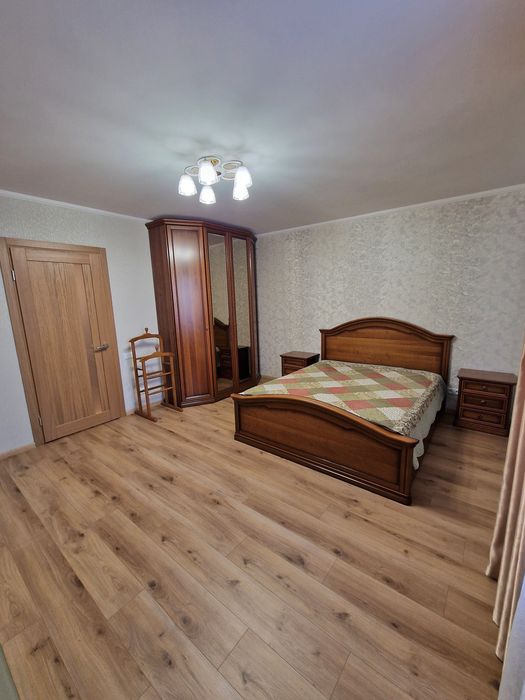 Продам 2 ком. квартиру ул.Василия Тютюнника ,(ул.Малышева)ул.Калиновая