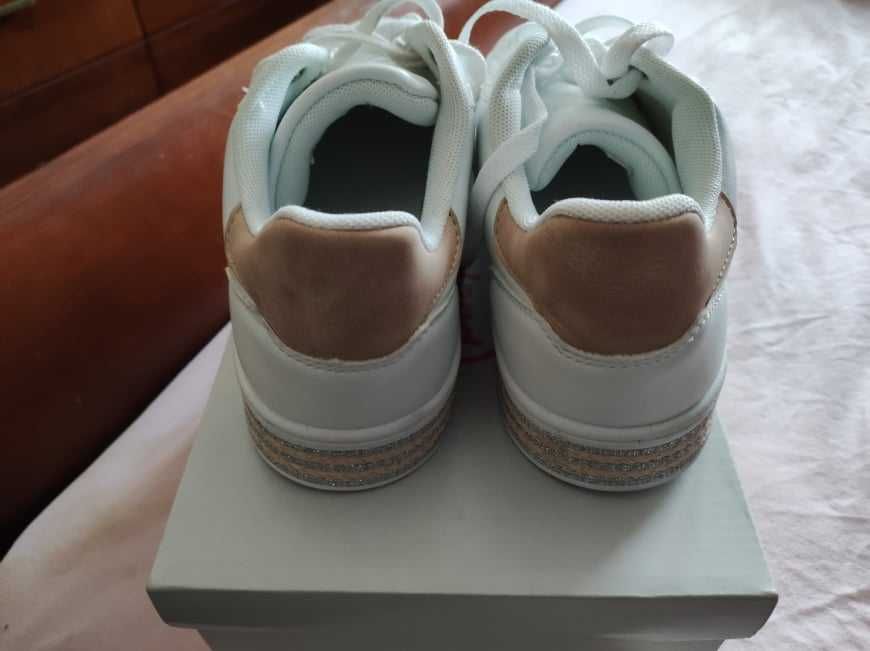 białe buty r. 40