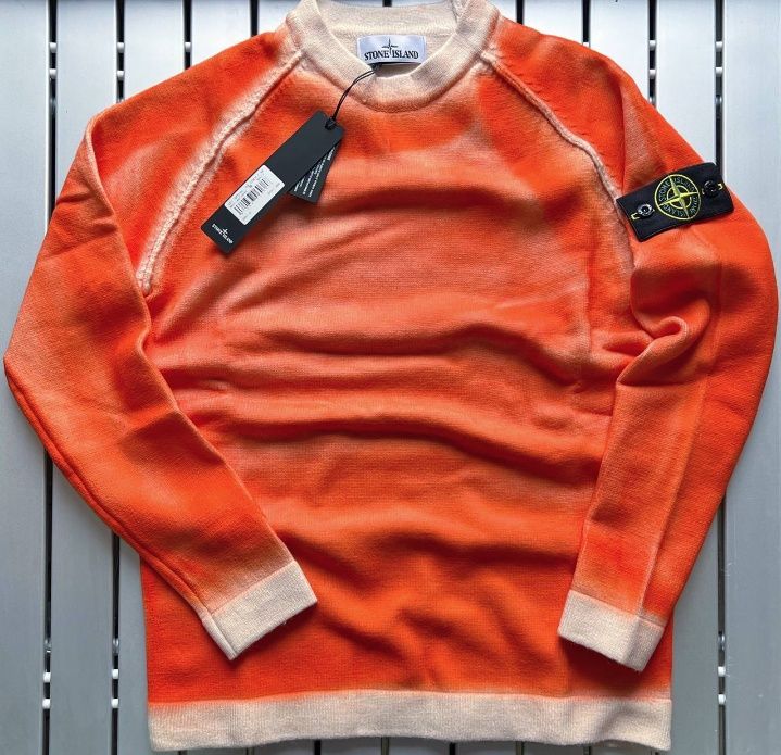 Stone Island 525D9 Hand Sprayed Airbrush Treatment, новий
Якщо хочеш,