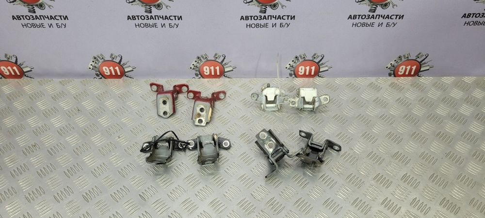 Петля дверей передня задня права ліва Mazda CX9 2016 +