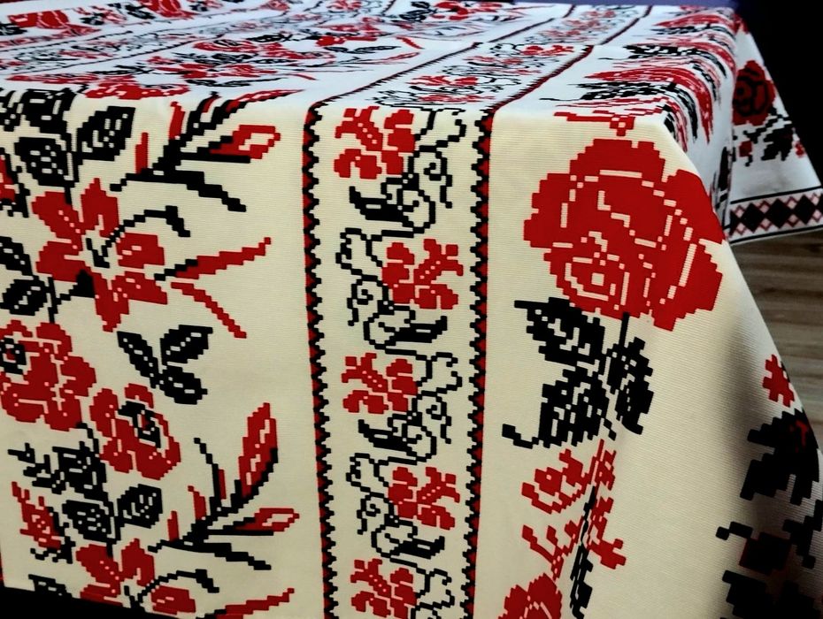 Скатертина на стіл