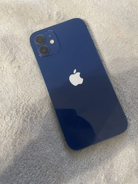 Iphone 12.