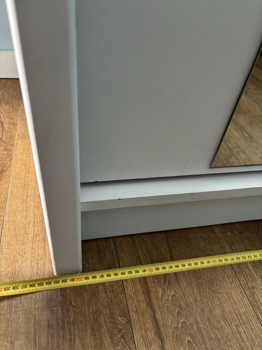 Biała duża szafa 204x215x60