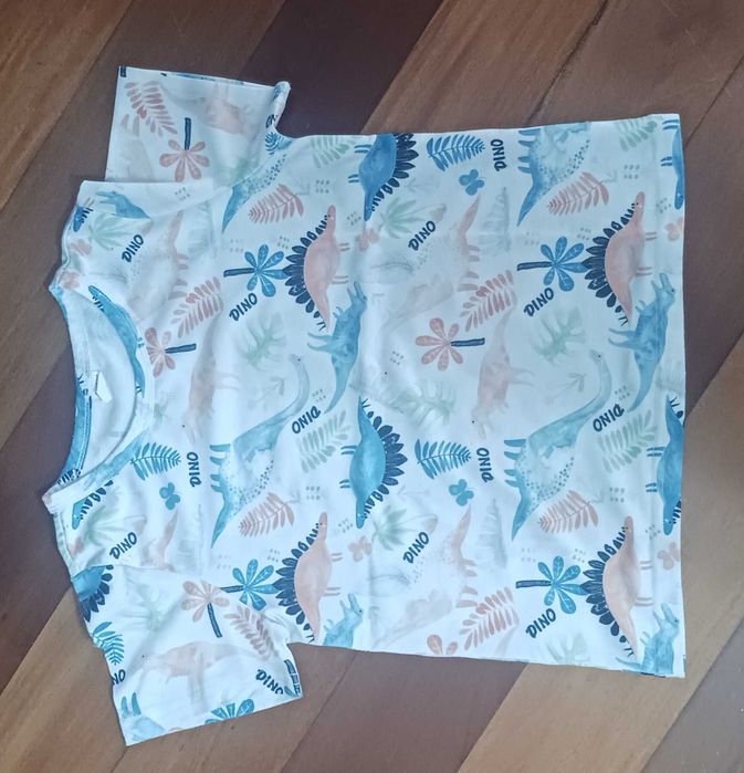 Conjunto de 5 t-shirts para criança - 6 anos