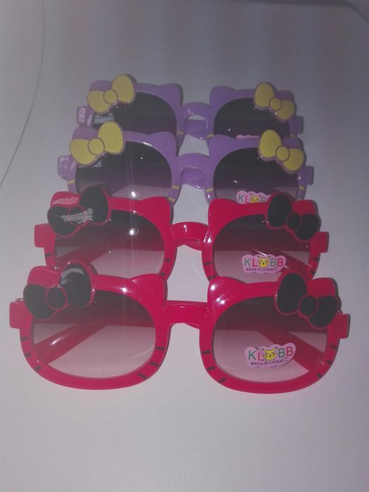 Oculos sol hello kitty
