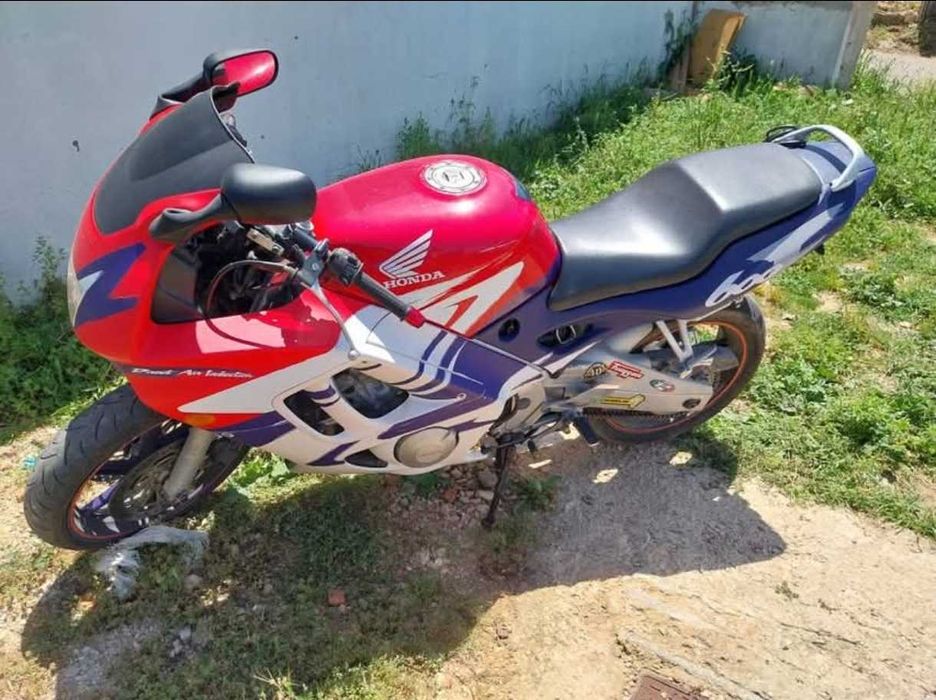 CBR 600 f3 1997 troco por carrinha comercial