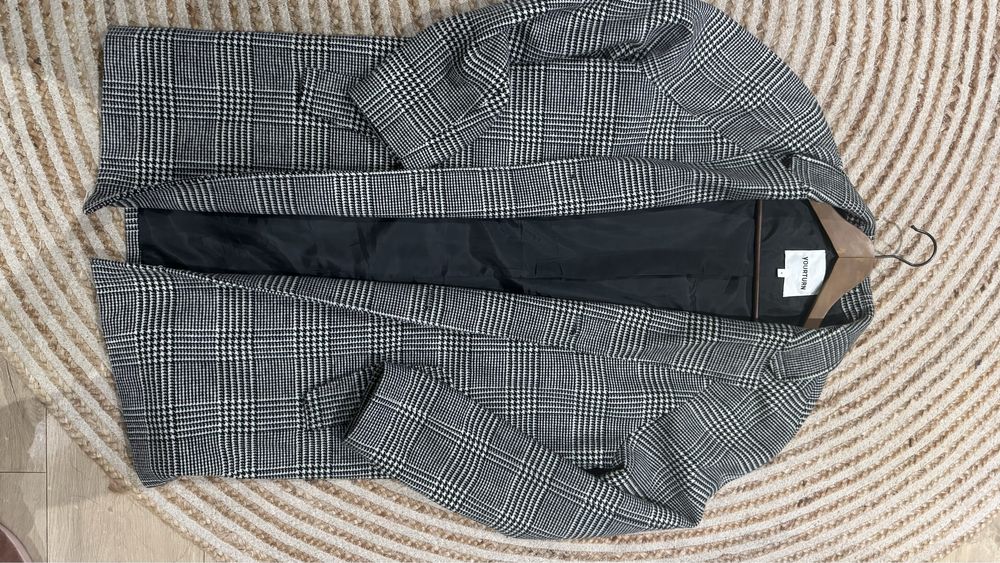 Nowy, elegancki płaszcz męski w kratę YourTurn, rozmiar M