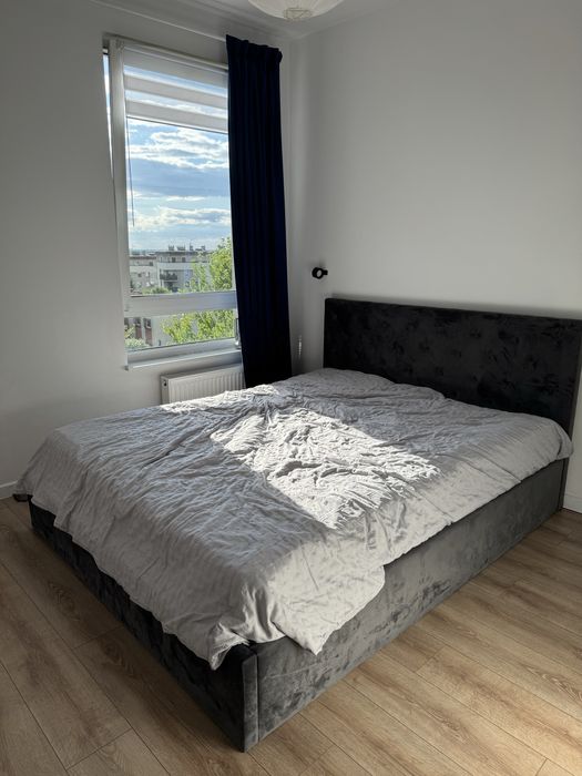 Łóżko z materacem 200x160