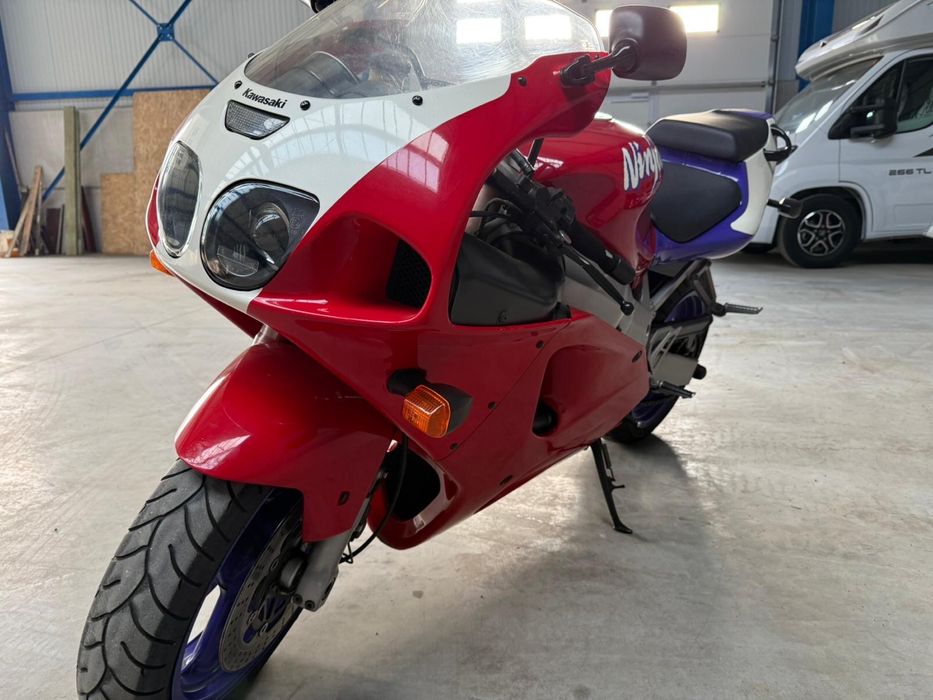 Kawasaki ZX7R 750 1996