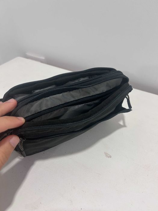 Bolsa de Cintura Forclaz Decathlon Preta - Nova