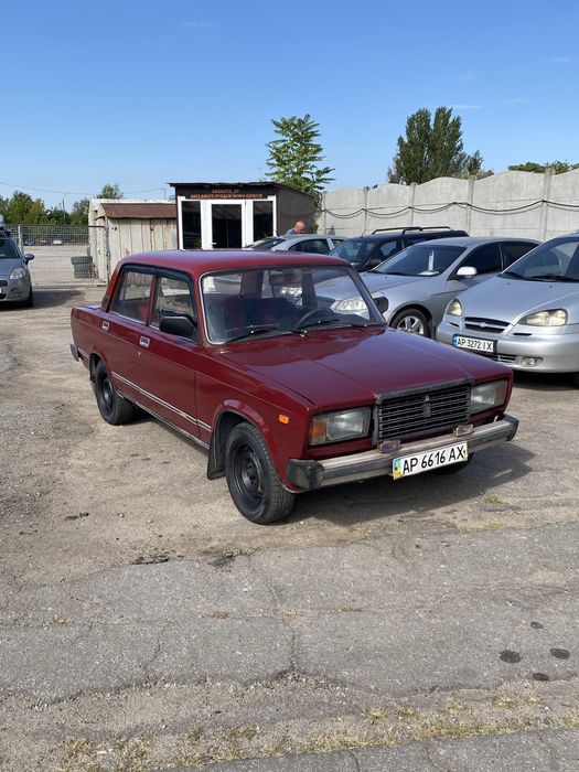 Продам ваз 2105