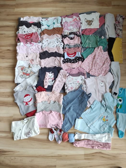 Paka ubrań niemowlęcych 68