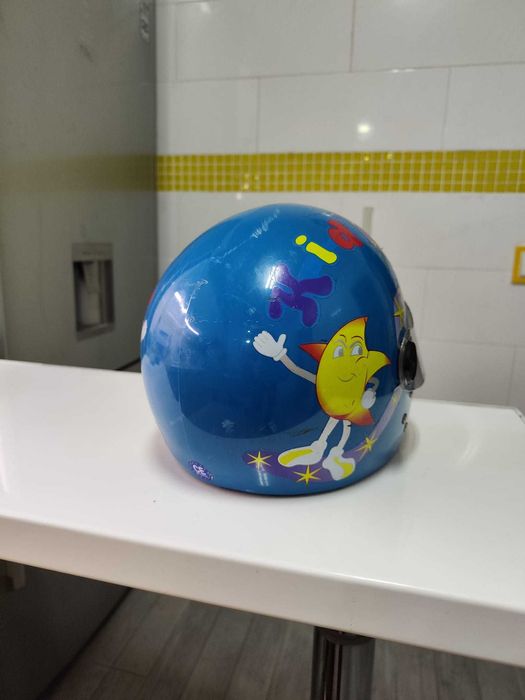Capacete Criança Só 8euros