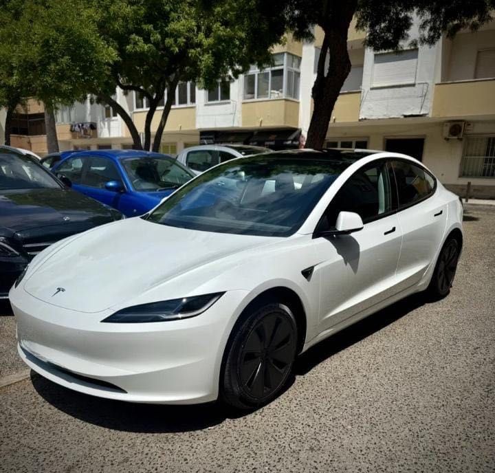 TvDe Tesla Model 3 M/F