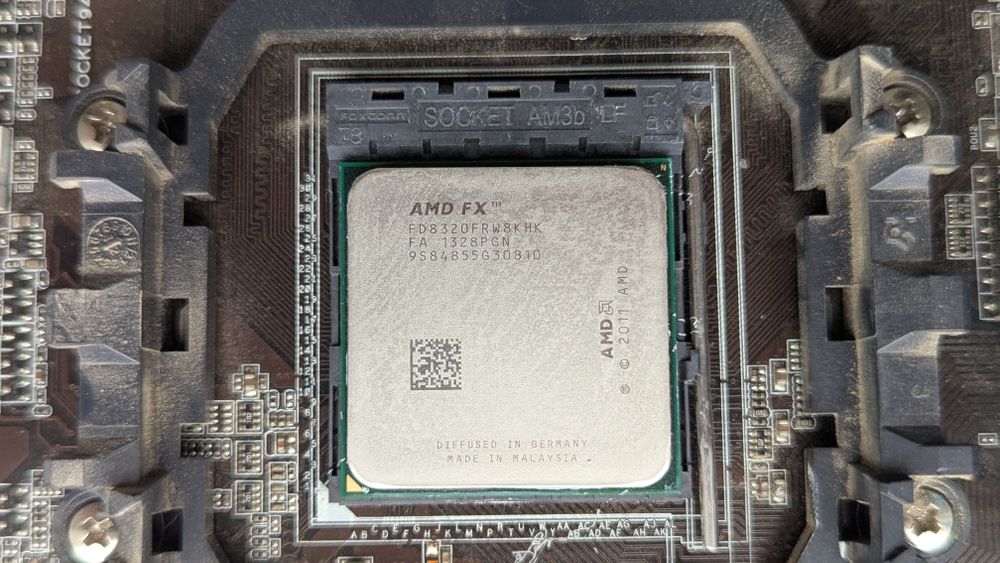 Продам комплект мат. плата, процессор, ОЗУ. FX-8320 +16ГБ