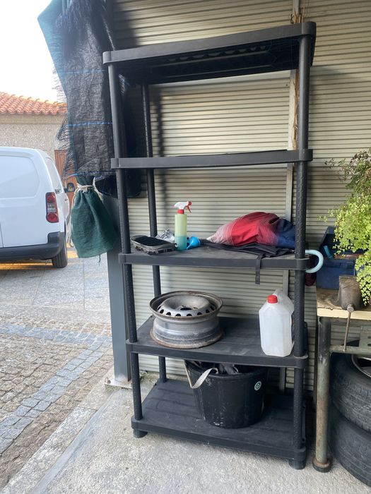 Estante resistente