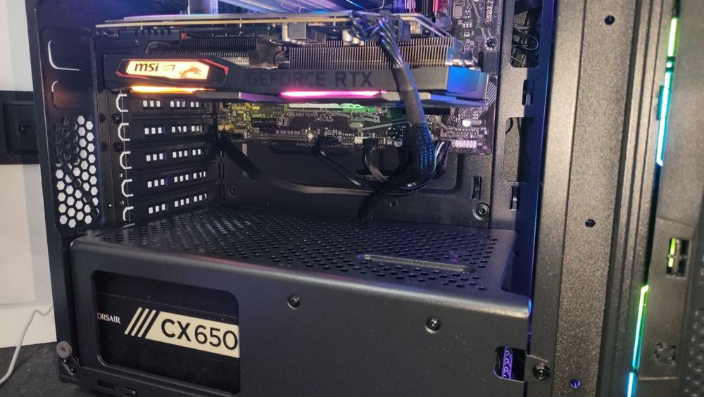 PC RGB GRY Intel i5 10400f 6/12 DDR4 16GB RTX2060S 8GB 650w WiFi W11