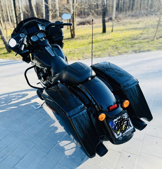 Harley-Davidson ROUD GLIDE SPECIAL BLACK 2019 silnik 114 Polski salon