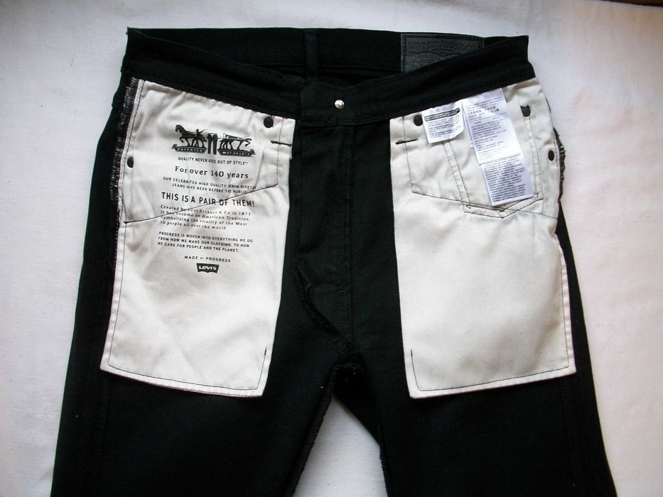 черные джинсы Levis  519 32-30 полут. 39-39.5 см оригинал