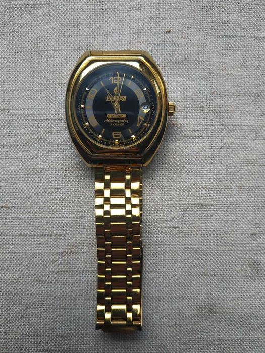 часы Рекорд стандарт механика 17 камней