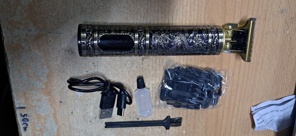 Trymer maszynka do strzyżenia golenia włosów brody bezprzewodogolarka