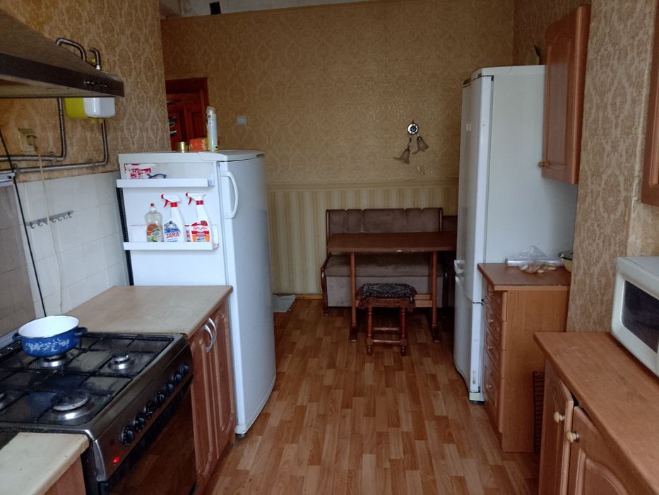 Сдам долгосрочно квартиру в старом городе 110м2