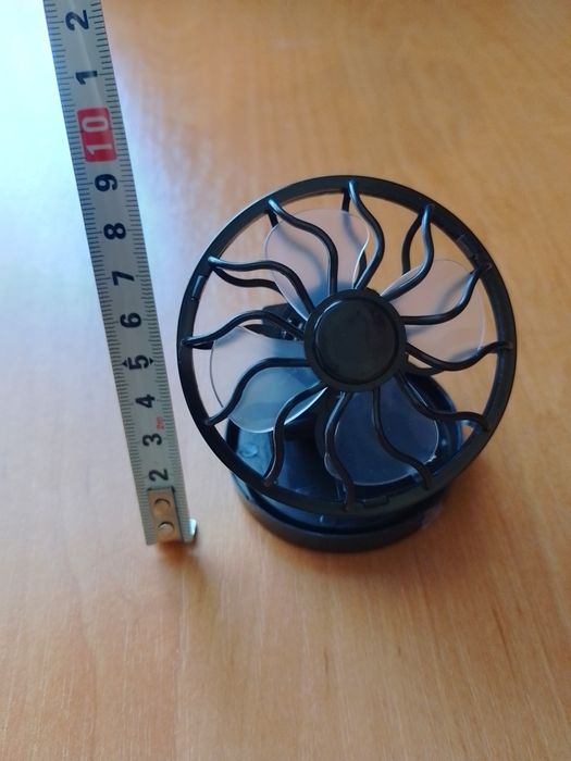 Вентилятор на солнечной батарее