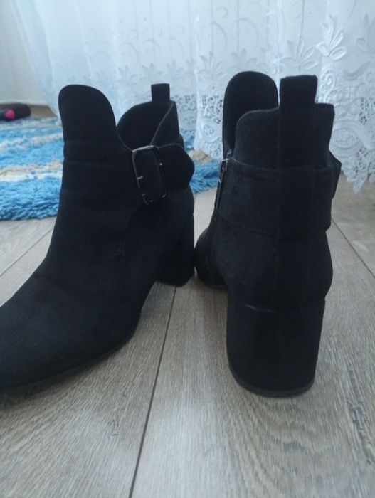 Жіночі осінньо-весняні черевички