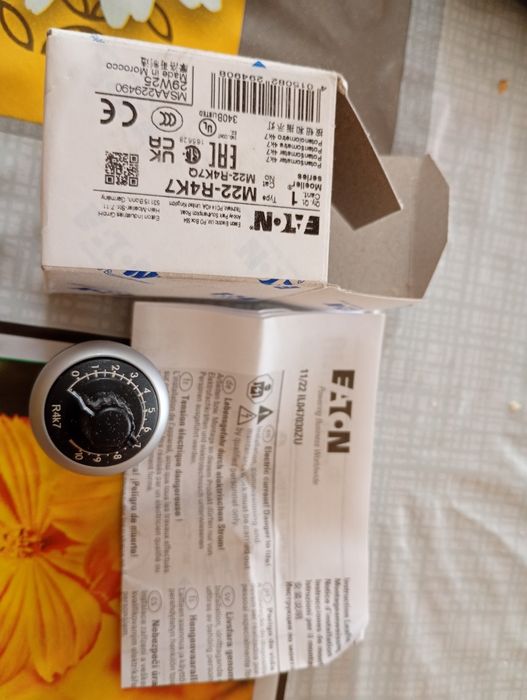 Potencjometr Eaton M22-R4K7