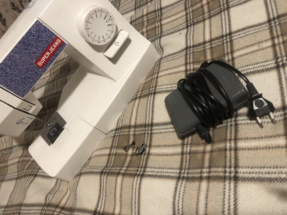 Швейная машинка / швейна машинка