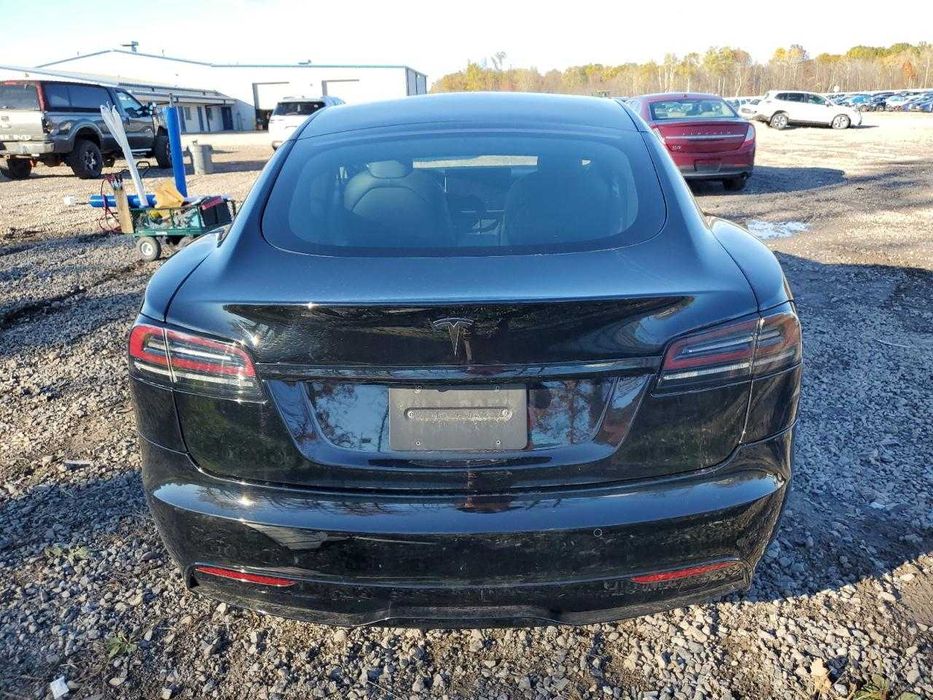 Tesla Model S 2022