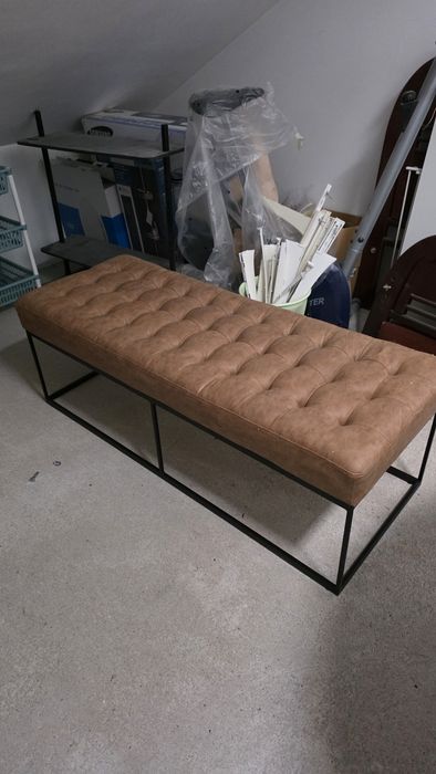 Banqueta em pele