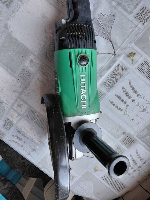Продам болгарку (УШМ) hitachi под 230-й круг