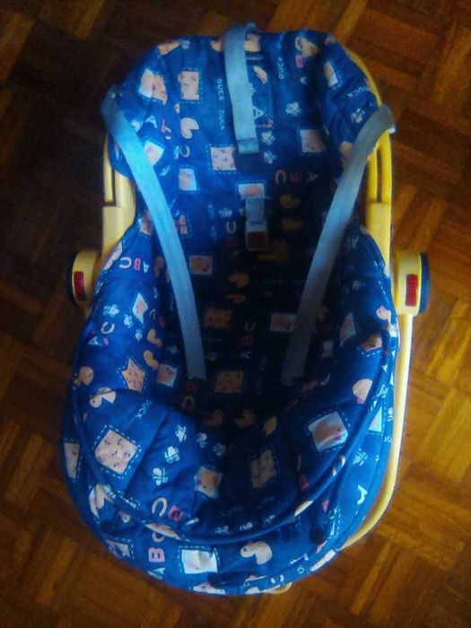 Cadeira de Bebe Auto "CHICO" (até 13 Kg) - Excelente estado