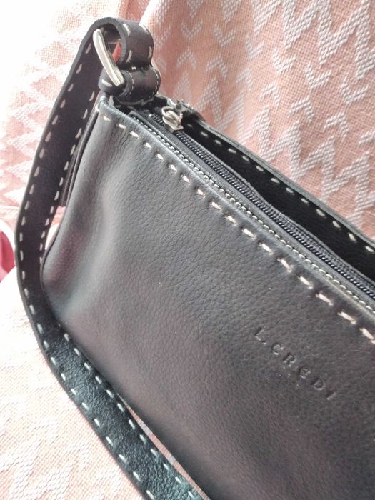Czarna eleg włoska markowa  L,CREDI torebka na ramię do ręki pod pachę
