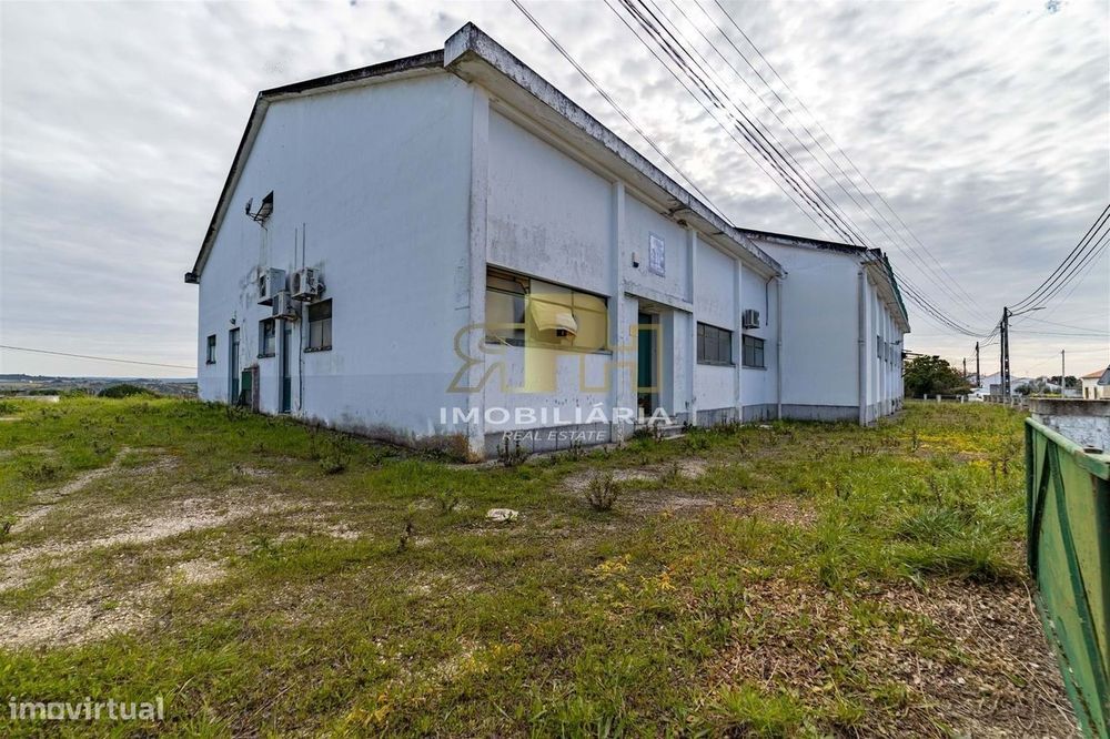 Armazém T6 Venda em Alcanhões,Santarém