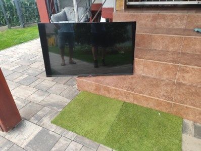 Telewizor LG bez pilota sprawny