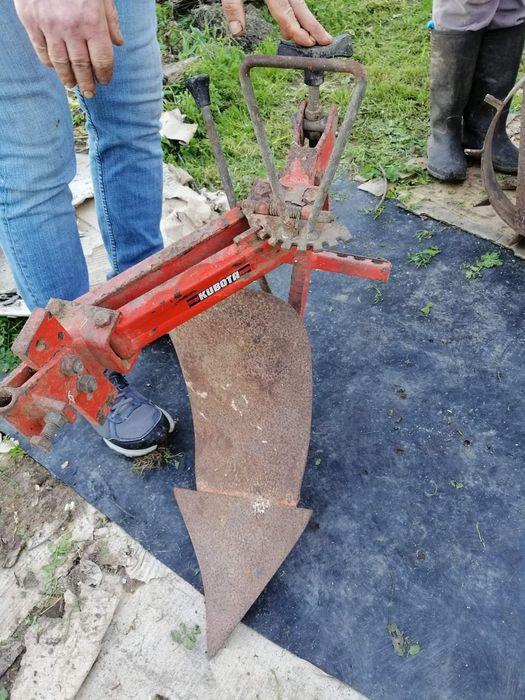 Tenho para venda motoenxada kubota