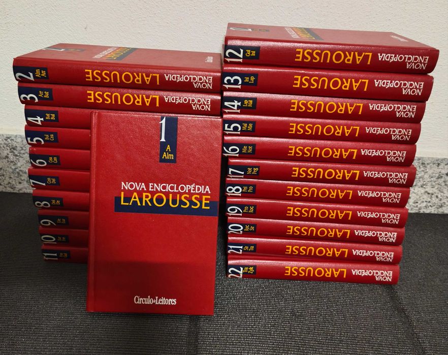 Coleção Completa Nova Enciclopédia Larousse (22 Volumes) - Círculo de Leitores
