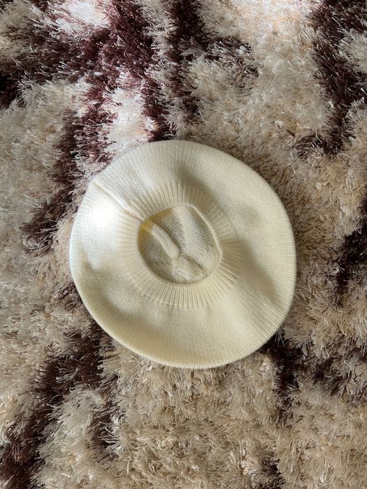 Бірет для дівчинки