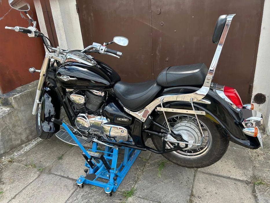 Suzuki Intruder Intruder VL 800 Volusia 39 kW + gratis kufer sakwy podnośnik