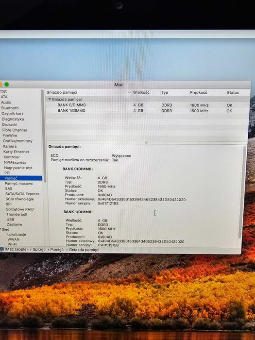 Komputer Apple A1418