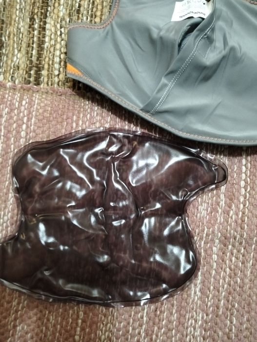 Joalheira de gel nova ideal para as dores,faz frio e calor