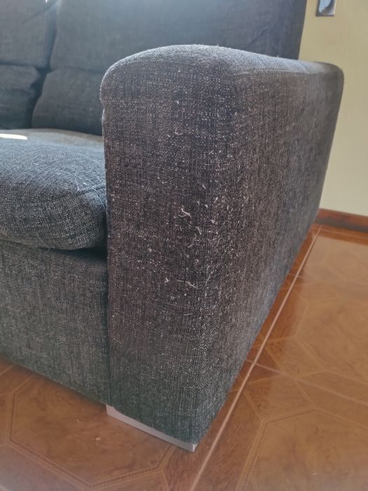 Sofá com chaise longue