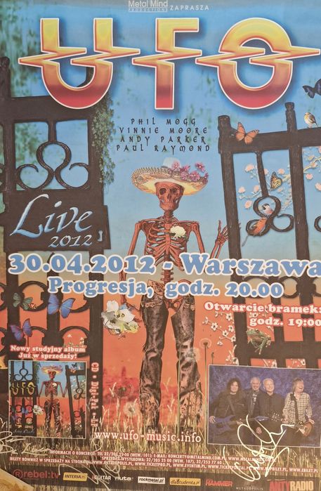 UFO plakat zespołu z autografami