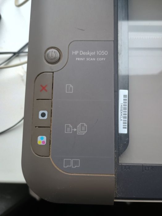 Принтер HP Deskjet 1050