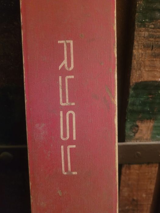 Stare narty Rysy drewniane