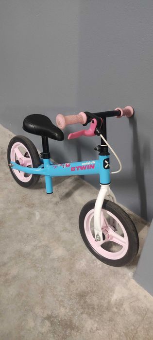 Bicicleta de equilíbrio criança