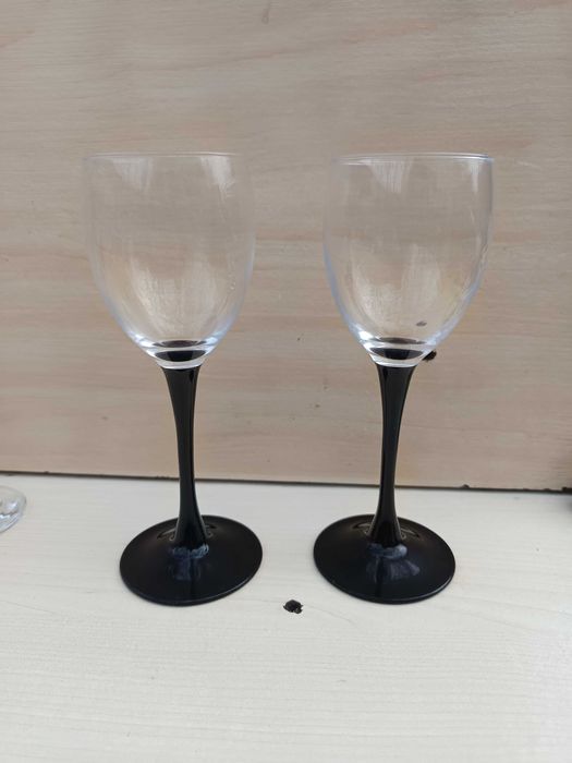 набір бокалів для шампанського 175 мл 5 шт. Twist.  2 винних бокали