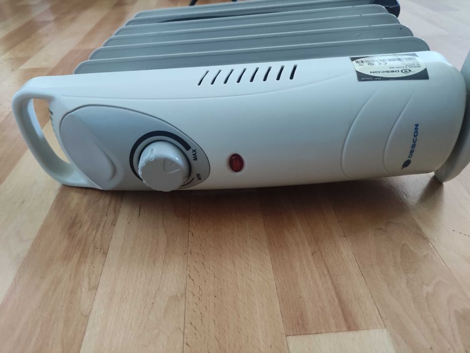 Grzejnik olejowy Descon 600w mały